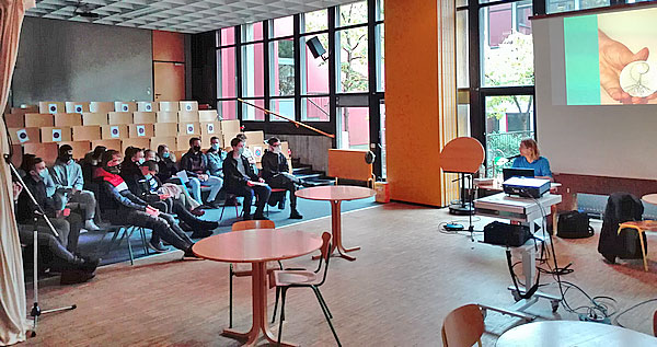 Netzwerkprojekt „ZUGÄNGE ERWEITERN“ fördert erste Bildungsangebote zur Antisemitismusprävention